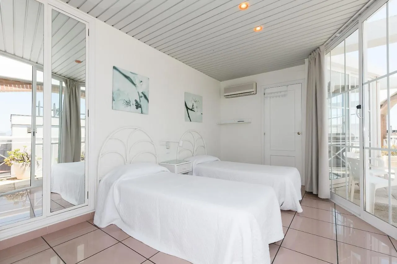 Uhc Center Apartments Salou