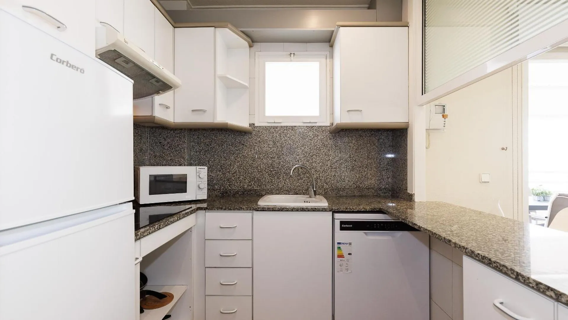 Uhc Center Apartments Salou
